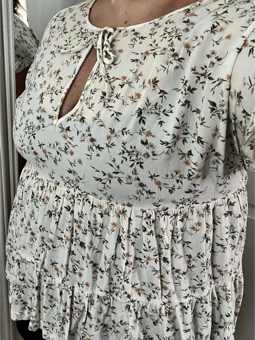 American Eagle Floral Peplum Blouse in White Size XXL
